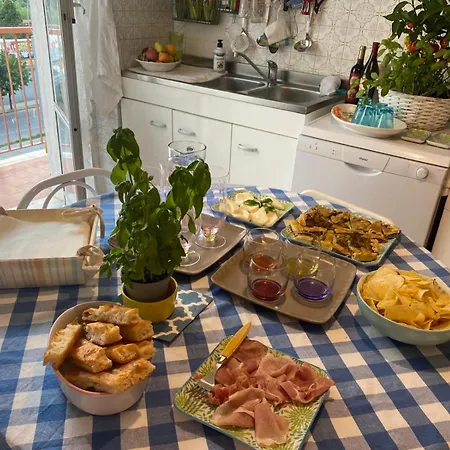 Lunigiana E Mare